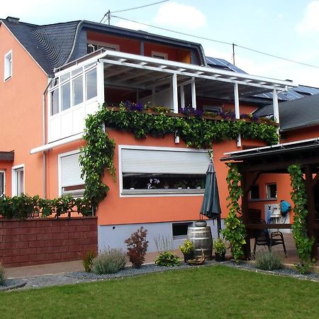 ホテル Ferienweingut Rainer Beitzel Kröv エクステリア 写真